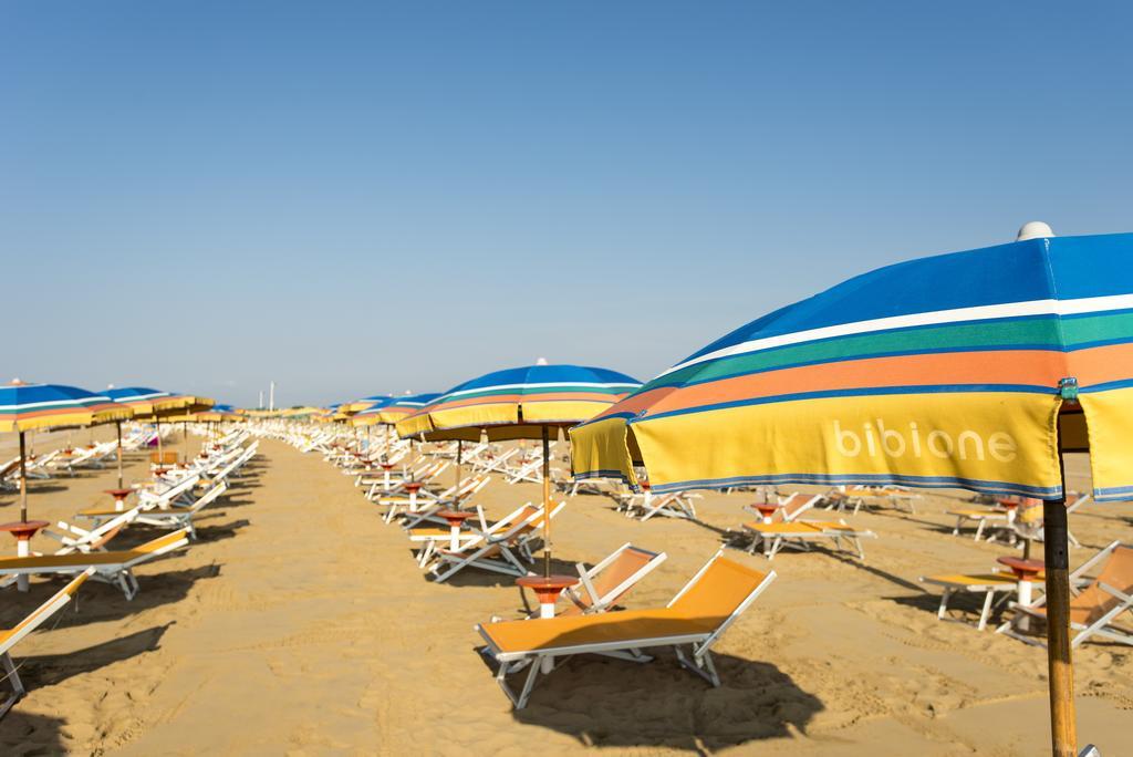Appartamenti Bristol Bibione Exterior foto